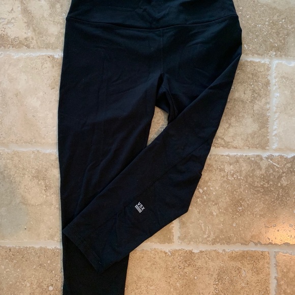 Victoria's Secret Pants - VSX Sport Leggings